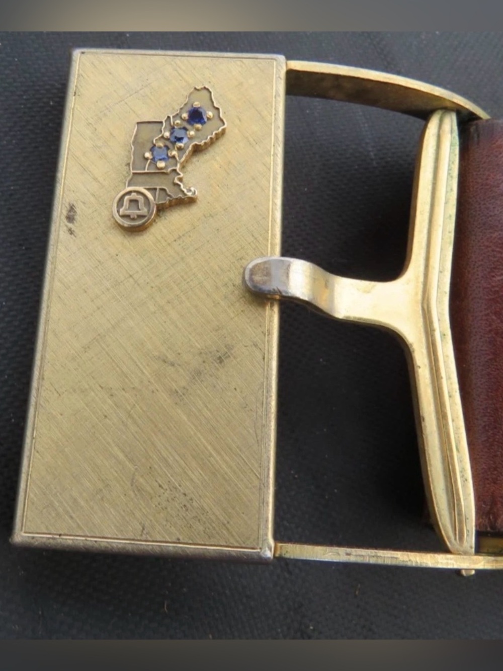 New England Gems Gold-Tone Men's Belt Buckle Brown Leather Xs